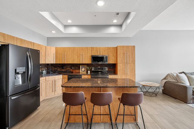 640 S 50th Street 2204, West Des Moines, IA 50265