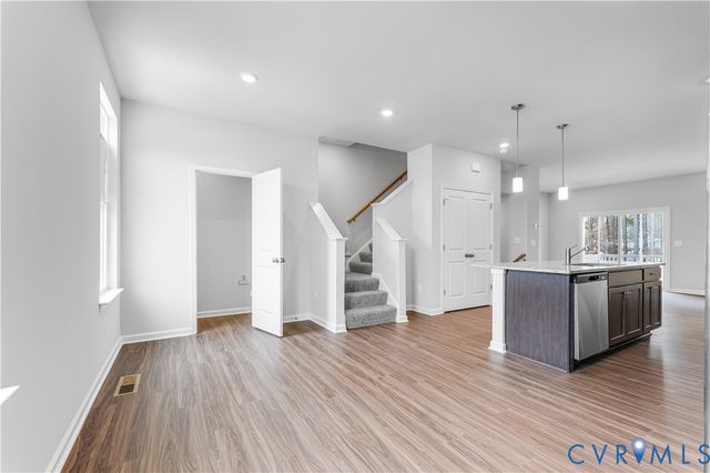 8728 Pioneer Hill Dr, Chesterfield, VA 23832