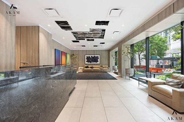 305 E 40th St Apt 2T, New York City, NY 10016