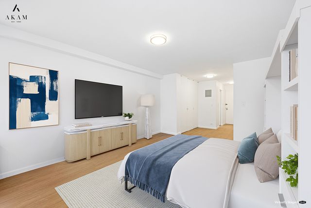 305 E 40th St Apt 2T, New York City, NY 10016