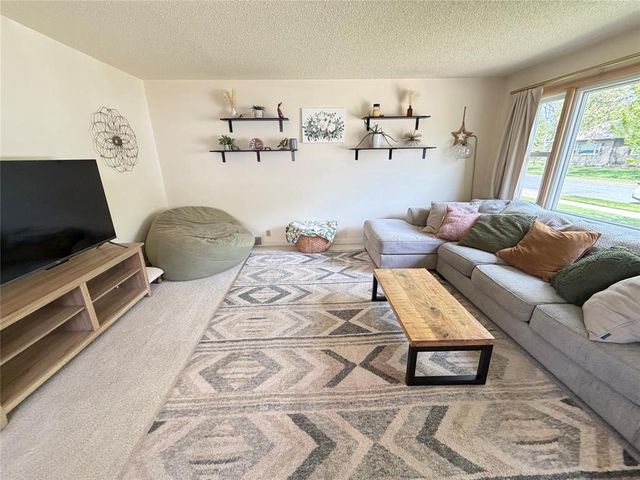927 Gilbert Street, Eau Claire, WI 54703