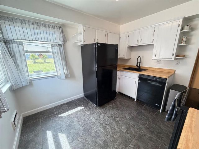 927 Gilbert Street, Eau Claire, WI 54703