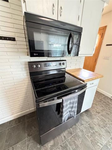 927 Gilbert Street, Eau Claire, WI 54703