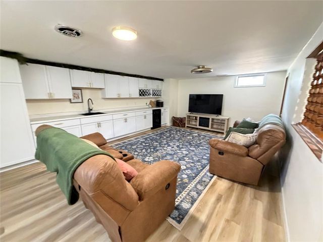 927 Gilbert Street, Eau Claire, WI 54703