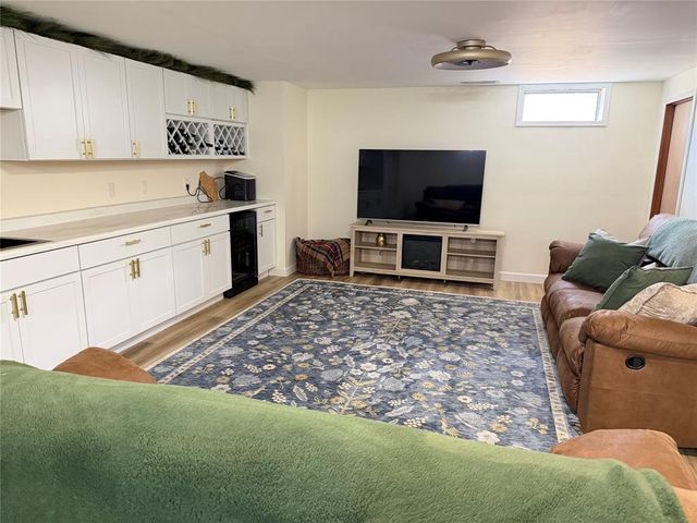 927 Gilbert Street, Eau Claire, WI 54703