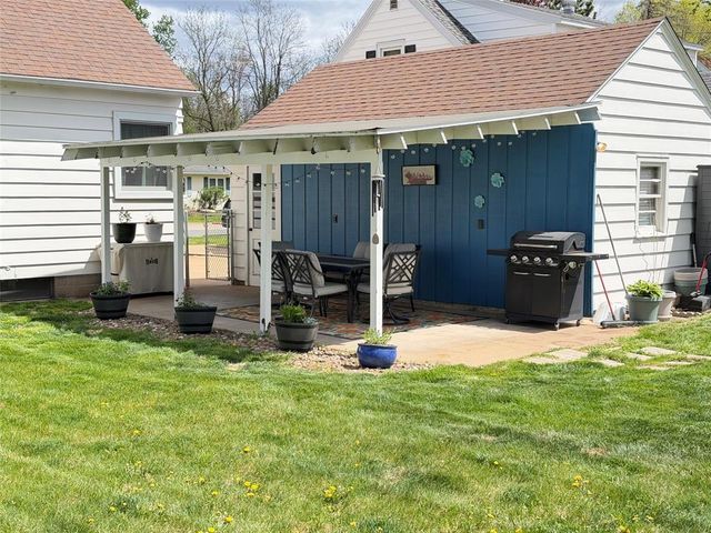 927 Gilbert Street, Eau Claire, WI 54703