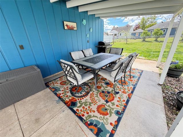 927 Gilbert Street, Eau Claire, WI 54703