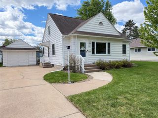 927 Gilbert Street, Eau Claire, WI 54703
