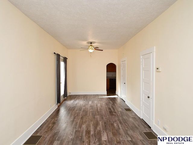 2337 N 67Th Street, Lincoln, NE 68507