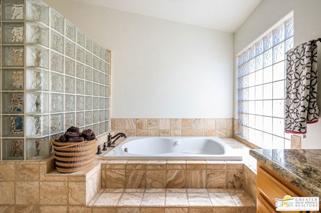 1321 Crystal Court, Palm Springs, CA 92264