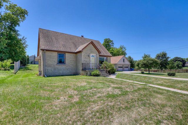 621 W Main STREET, West Bend, WI 53090