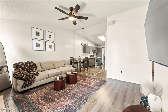 4247 Rollingstone Drive, Las Vegas, NV 89103