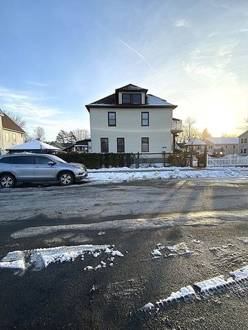 521 Liberty St, Springfield, MA 01104