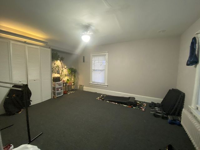 521 Liberty St, Springfield, MA 01104