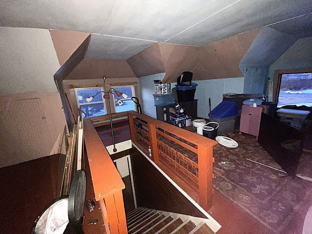 521 Liberty St, Springfield, MA 01104