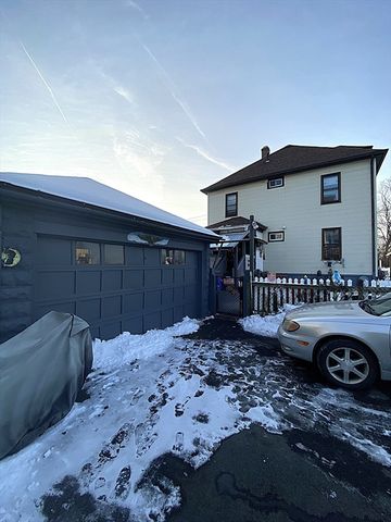 521 Liberty St, Springfield, MA 01104