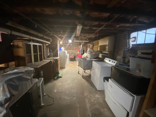 521 Liberty St, Springfield, MA 01104