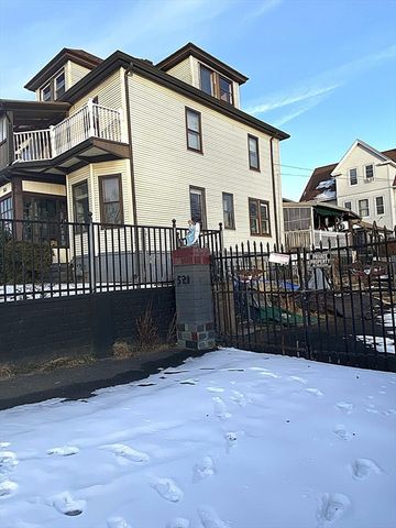 521 Liberty St, Springfield, MA 01104