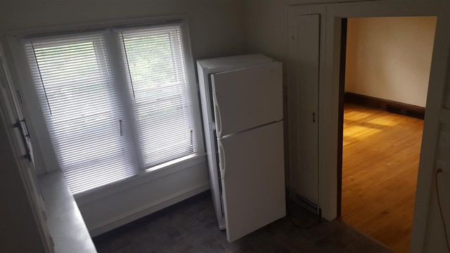 229 E IRVING AVENUE, Oshkosh, WI 54901