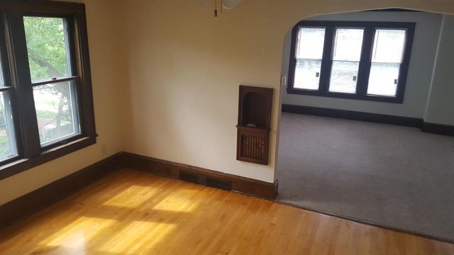 229 E IRVING AVENUE, Oshkosh, WI 54901