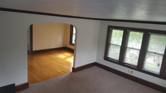 229 E IRVING AVENUE, Oshkosh, WI 54901