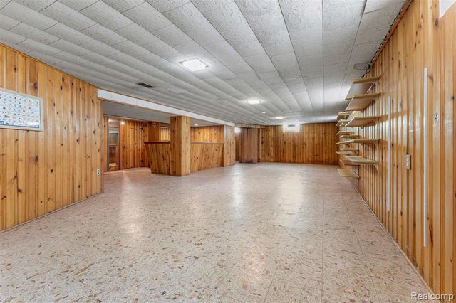 25429 Graceland Circle, Dearborn Heights, MI 48125