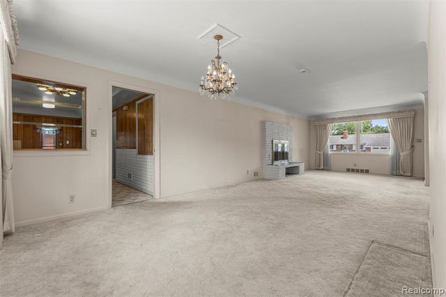 25429 Graceland Circle, Dearborn Heights, MI 48125