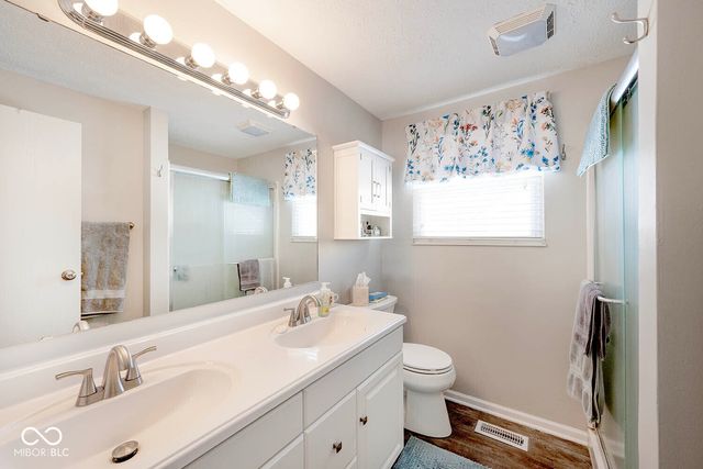 8313 Castle Ridge Lane, Indianapolis, IN 46256