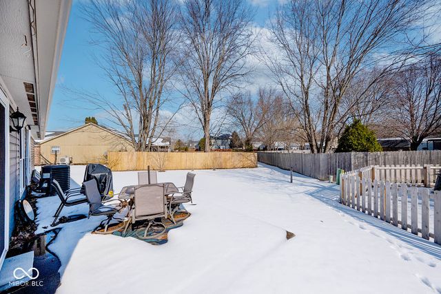 8313 Castle Ridge Lane, Indianapolis, IN 46256