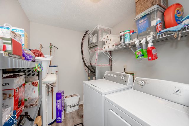 8313 Castle Ridge Lane, Indianapolis, IN 46256