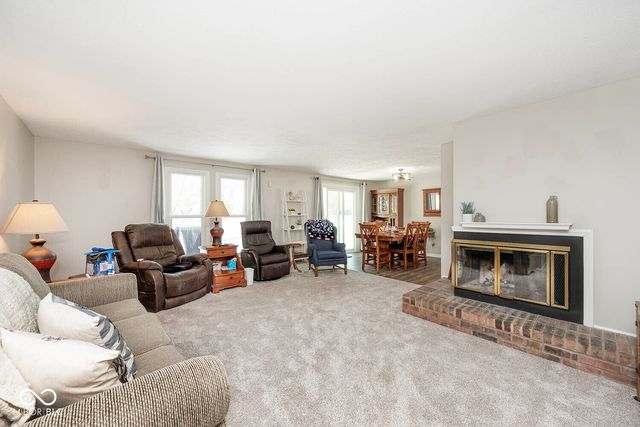 8313 Castle Ridge Lane, Indianapolis, IN 46256