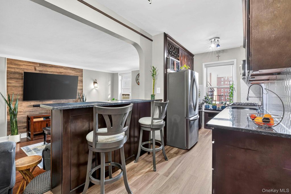 110-55 72nd Rd 507, Forest Hills, NY 11375 — photo 5