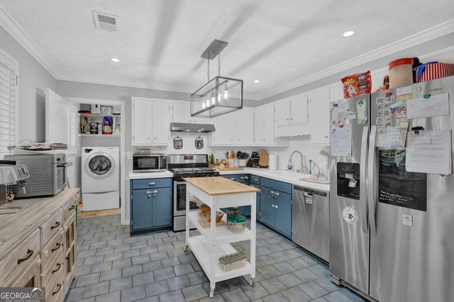 635 Oxford Hall Drive, Lawrenceville, GA 30044