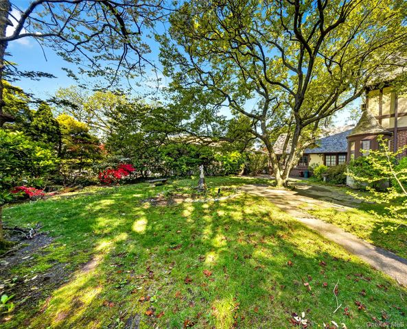 29-34 146th Street, Flushing, NY 11354