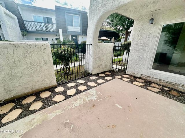 3719 Summershore Lane, Westlake Village, CA 91361