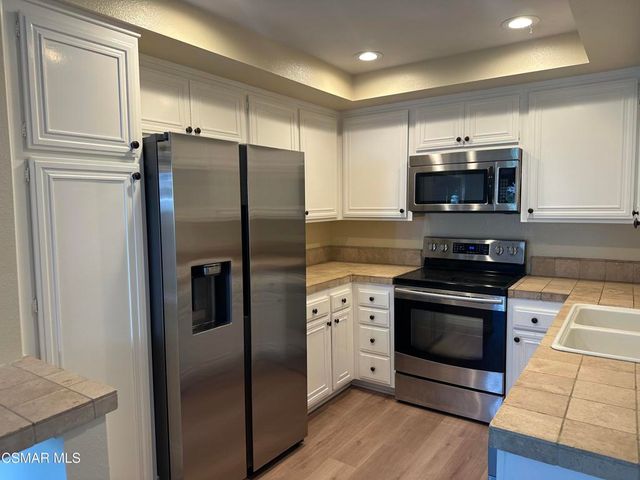 3719 Summershore Lane, Westlake Village, CA 91361