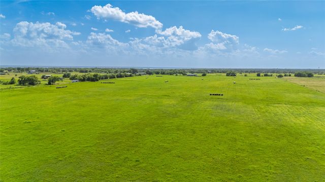 154 Rs County Road 1462, Point, TX 75472