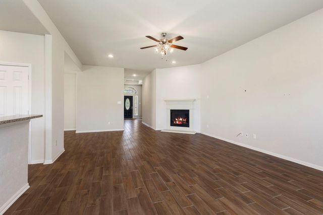 10158 N Whimbrel Circle, Conroe, TX 77385