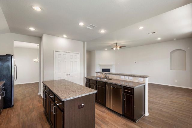 10158 N Whimbrel Circle, Conroe, TX 77385