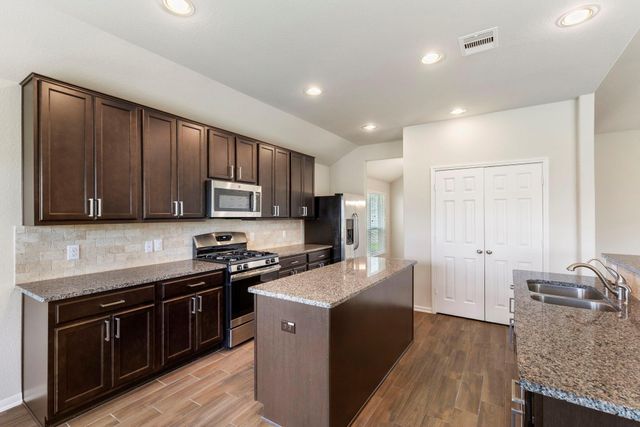 10158 N Whimbrel Circle, Conroe, TX 77385