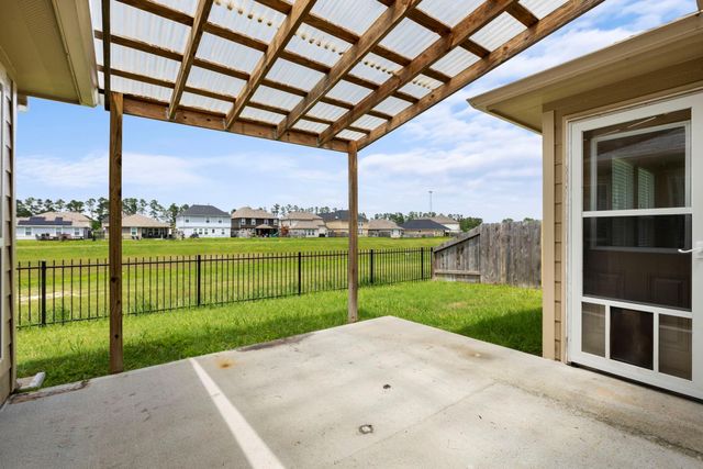 10158 N Whimbrel Circle, Conroe, TX 77385