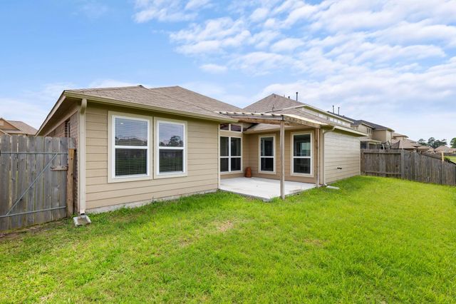 10158 N Whimbrel Circle, Conroe, TX 77385