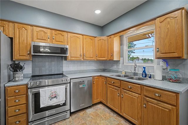 225 Lincoln Park Boulevard, Kettering, OH 45429