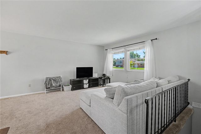 225 Lincoln Park Boulevard, Kettering, OH 45429