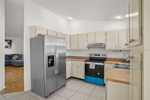 126 SPANISH MOSS COURT, Orlando, FL 32828