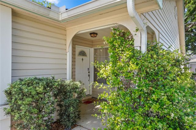 126 SPANISH MOSS COURT, Orlando, FL 32828