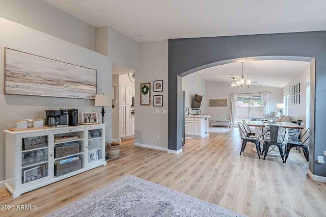 2574 W SAWTOOTH Way, Queen Creek, AZ 85144