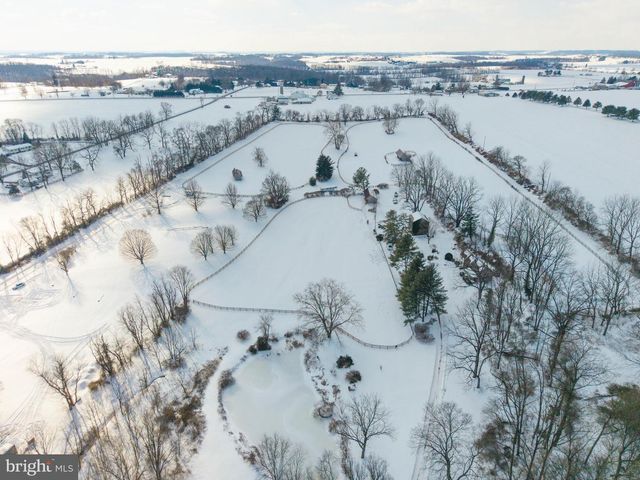 196 HIDEAWAY DR, Quarryville, PA 17566