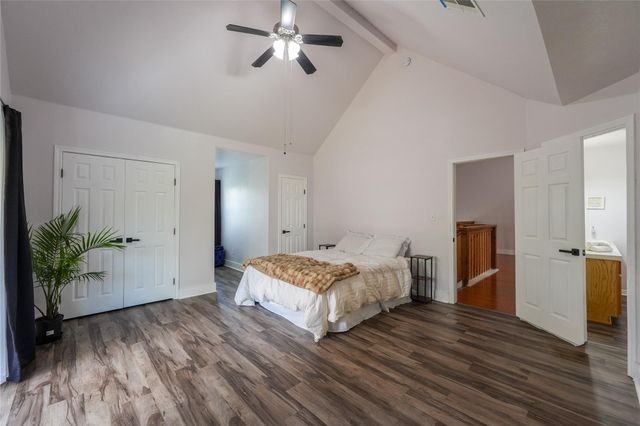 201 E Eggleston ST, Manor, TX 78653