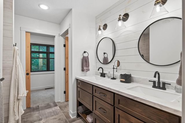 33644 Xenon Drive NW, Princeton, MN 55371